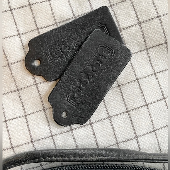 Vintage 1980s Coach Minetta Zip black purse - Picture 2 of 6